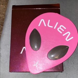 Jeffree Star Alien Palette